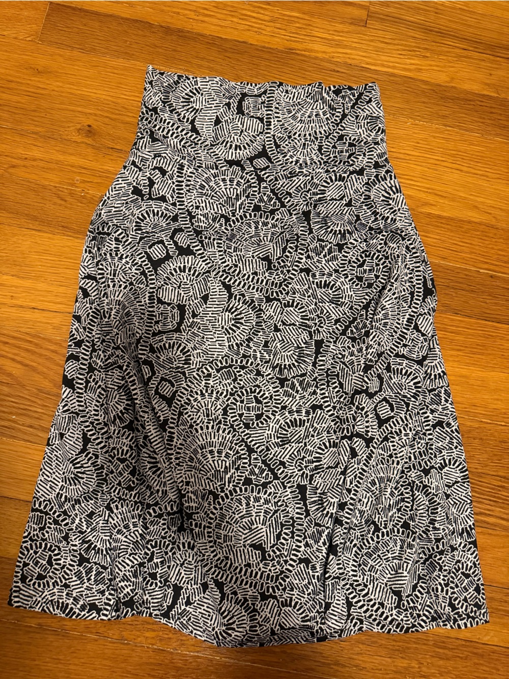 LuLaRoe Black & White Skirt